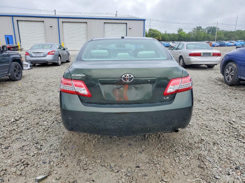 67211576 :رقم المزاد ، 4T4BF3EKXAR081524 vin ، 2010 Toyota Camry مزاد بيع