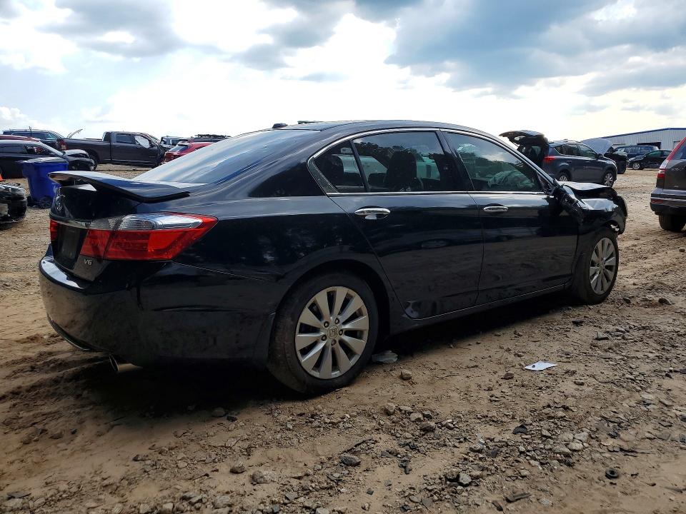 2013 Honda Accord მანქანა იყიდება აუქციონზე, vin: 1HGCR3F8XDA036782, აუქციონის ნომერი: 67498366