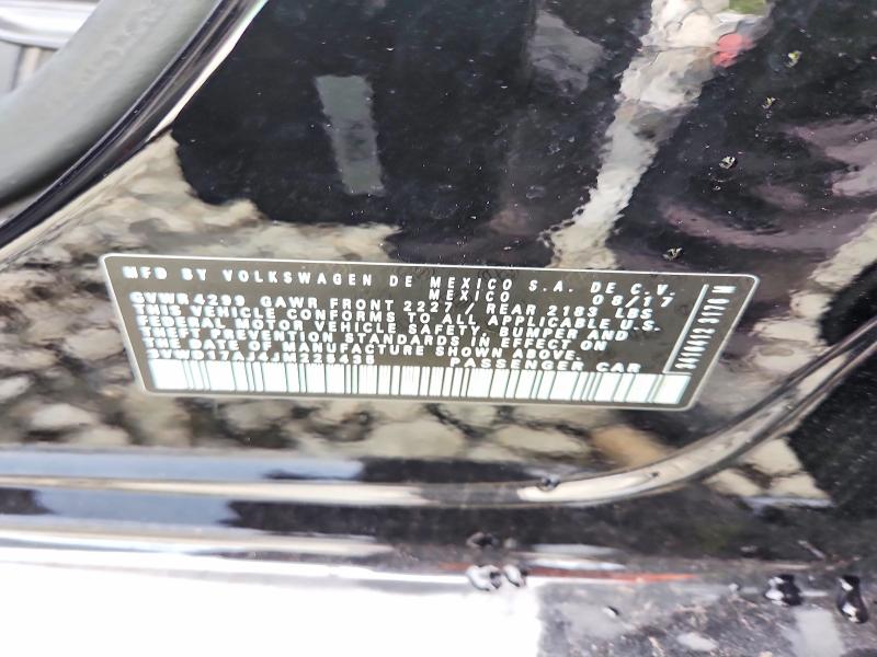 67705076 :رقم المزاد ، 3VWD17AJ4JM225435 vin ، 2018 Volkswagen Jetta مزاد بيع
