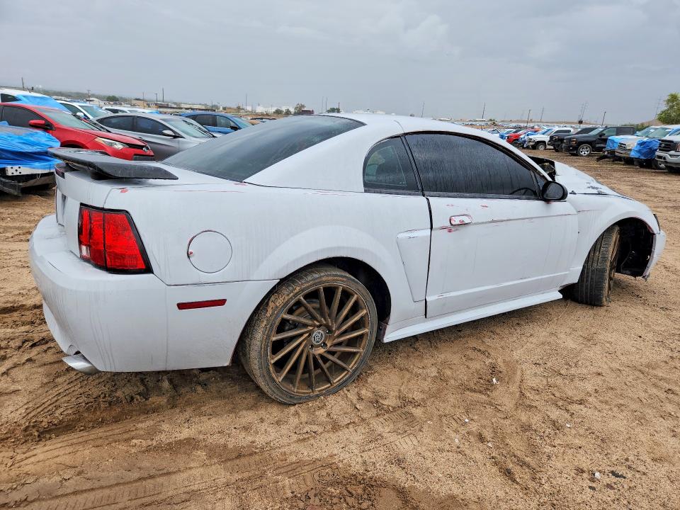 68644236 :رقم المزاد ، 1FAFP42X21F144824 vin ، 2001 Ford Mustang مزاد بيع