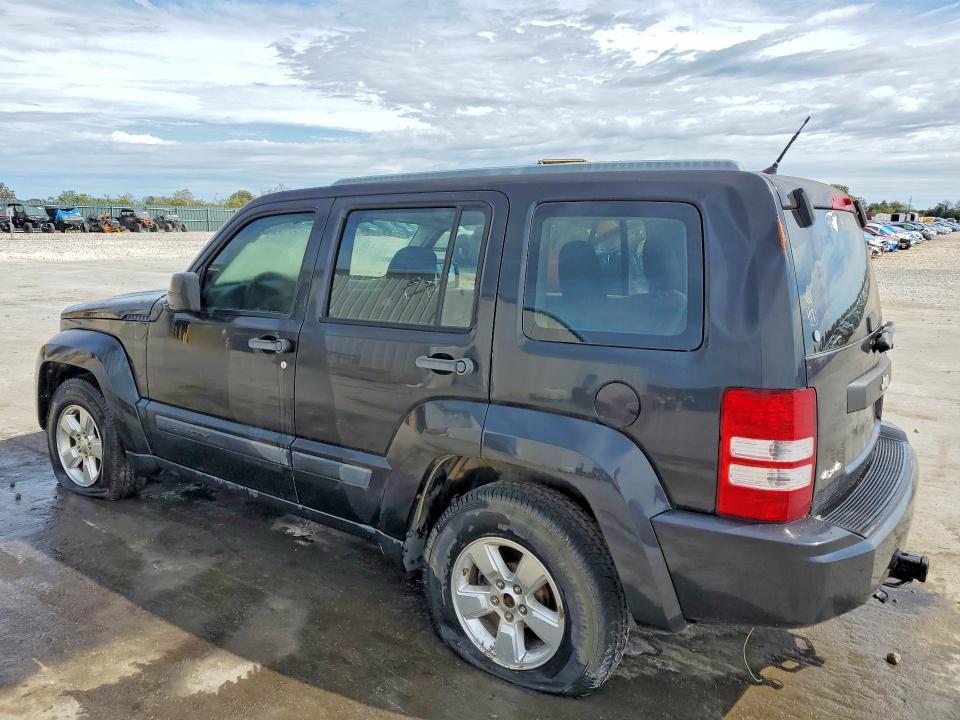 69647426 :رقم المزاد ، 1C4PJMAK9CW161502 vin ، 2012 Jeep Liberty مزاد بيع