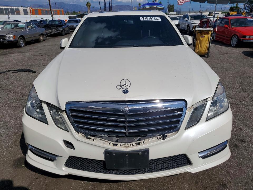 2013 Mercedes-benz E მანქანა იყიდება აუქციონზე, vin: WDDHF5KB7DA736100, აუქციონის ნომერი: 71019786