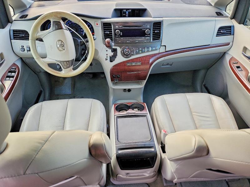 2012 Toyota Sienna მანქანა იყიდება აუქციონზე, vin: 5TDYK3DC8CS268119, აუქციონის ნომერი: 69593756