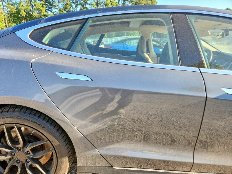68604906 :رقم المزاد ، 5YJSA1BG7DFP03771 vin ، 2013 Tesla Model S مزاد بيع