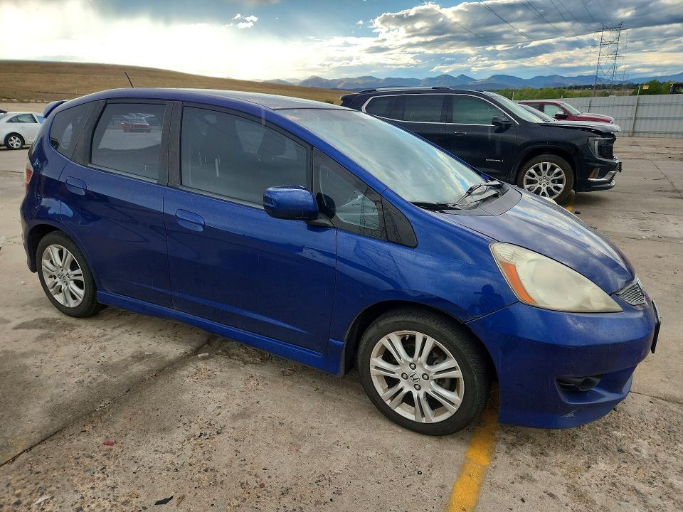 68845926 :رقم المزاد ، JHMGE8H46AC004767 vin ، 2010 Honda Fit مزاد بيع