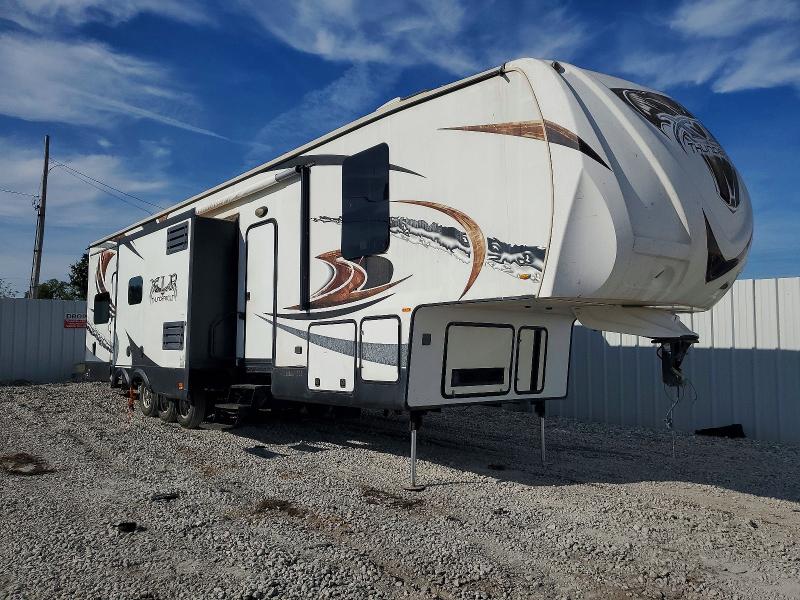 2014 Forest River Xlr Thunde მანქანა იყიდება აუქციონზე, vin: 4X4FXL833EF157526, აუქციონის ნომერი: 70535116