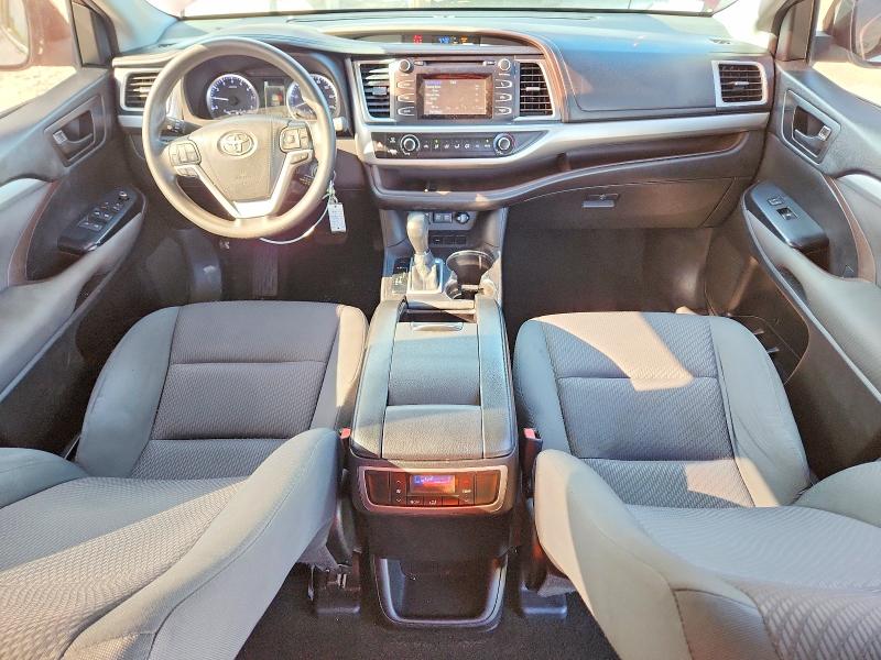 2018 Toyota Highlander მანქანა იყიდება აუქციონზე, vin: 5TDZARFH4JS034222, აუქციონის ნომერი: 68019186
