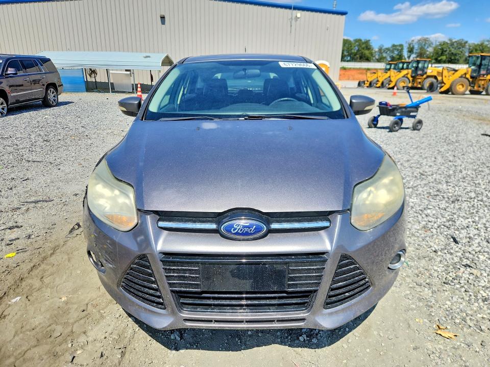 67729666 :رقم المزاد ، 1FADP3N22EL189996 vin ، 2014 Ford Focus مزاد بيع
