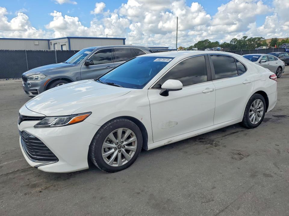 Auction sale of the 2020 Toyota Camry, vin: 4T1C11AKXLU385737, lot number: 68075076