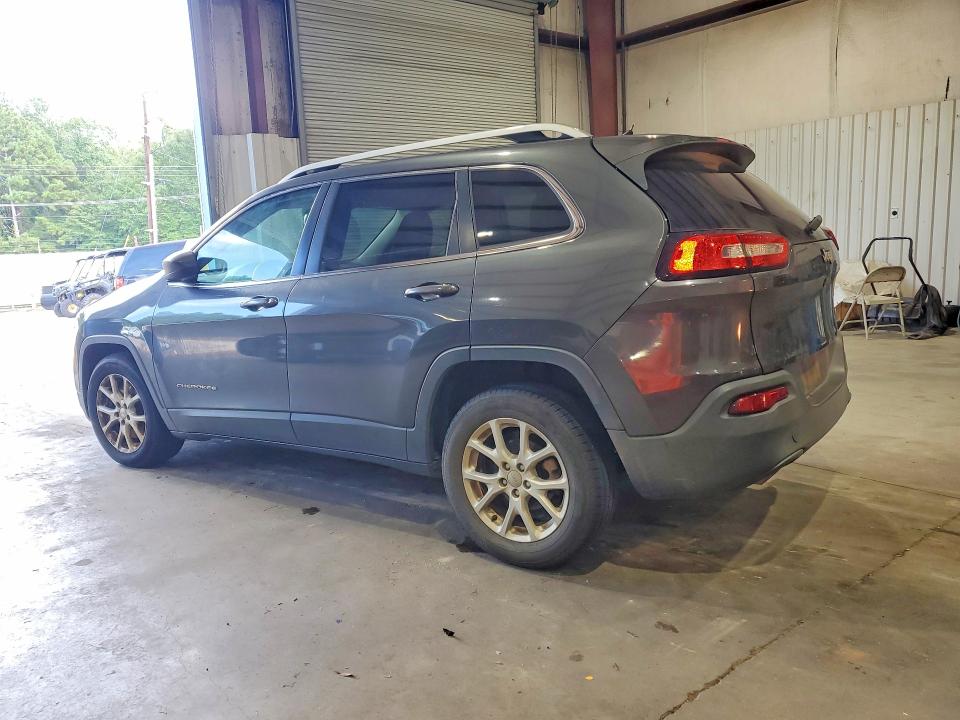 Auction sale of the 2015 Jeep Cherokee, vin: 1C4PJLCB3FW631891, lot number: 68422586