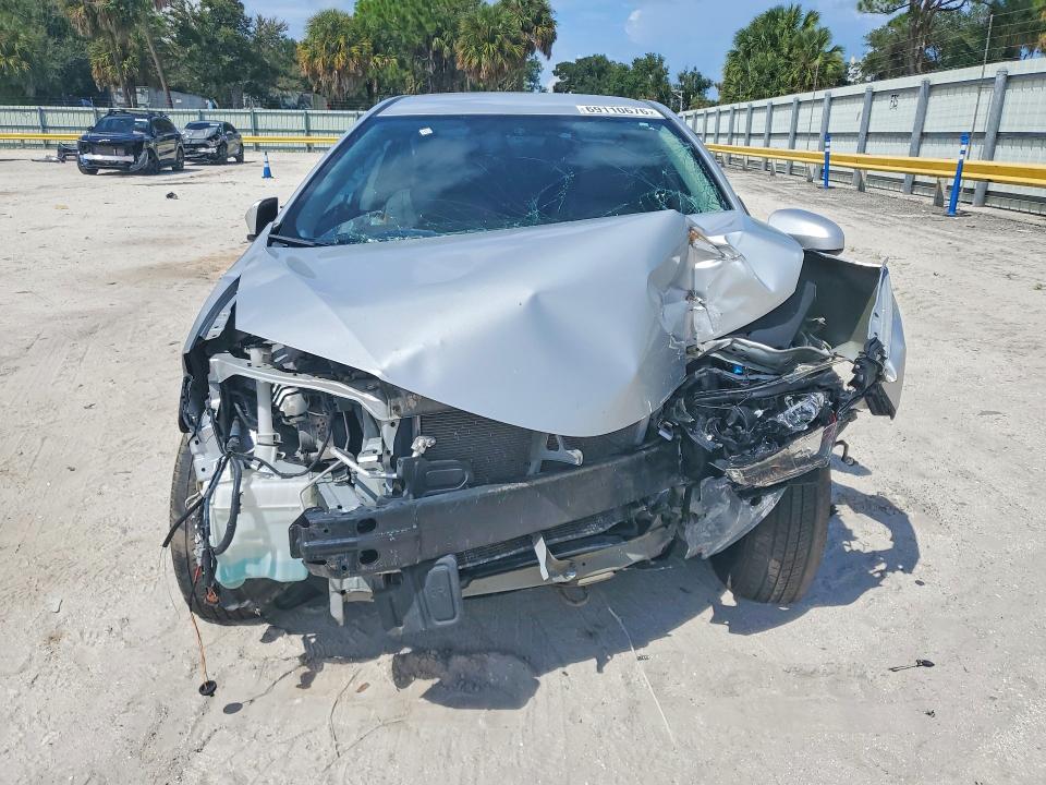 69110676 :رقم المزاد ، 2T1BURHE7GC575391 vin ، 2016 Toyota Corolla مزاد بيع