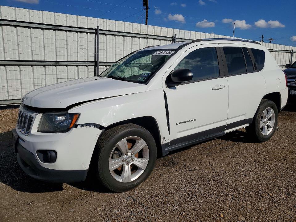 70545136 :رقم المزاد ، 1C4NJCBB9FD164836 vin ، 2015 Jeep Compass مزاد بيع