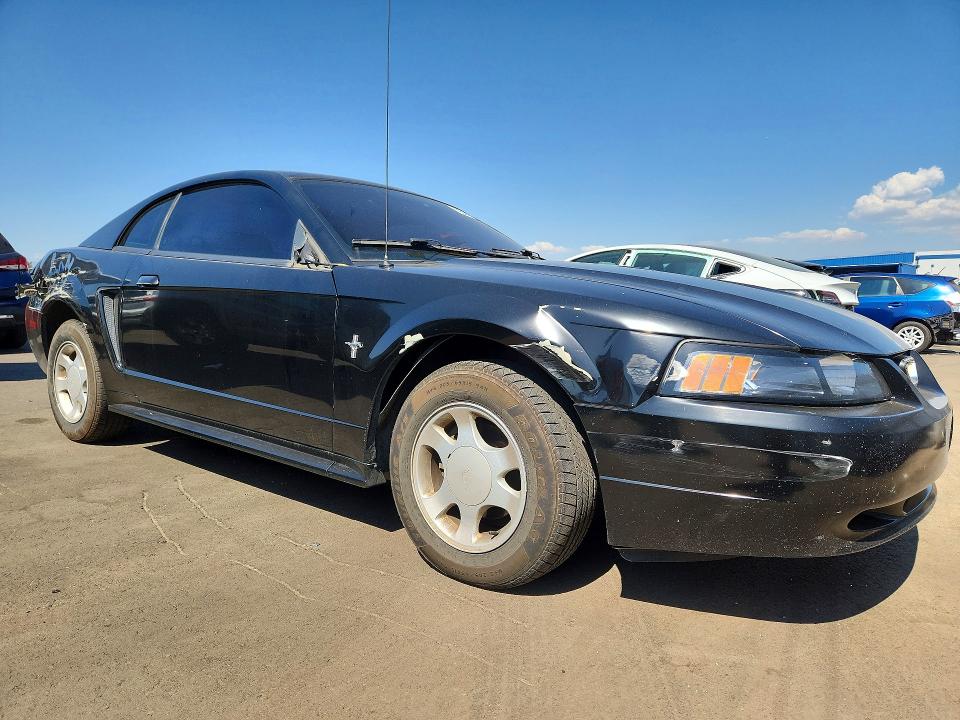 70147076 :رقم المزاد ، 1FAFP40451F181231 vin ، 2001 Ford Mustang مزاد بيع