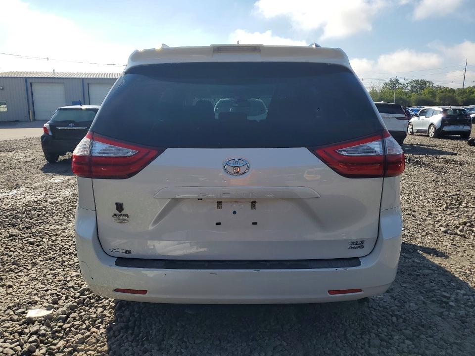 Продаж на аукціоні авто 2019 Toyota Sienna, vin: 5TDDZ3DC8KS224128, номер лоту: 67141536