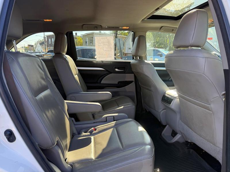 Aukcja sprzedaży 2018 Toyota Highlander, vin: 5TDJZRFH2JS808876, numer aukcji: 69137626