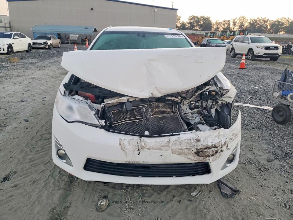 69175086 :رقم المزاد ، 4T1BD1FK1CU042827 vin ، 2012 Toyota Camry Hybrid مزاد بيع