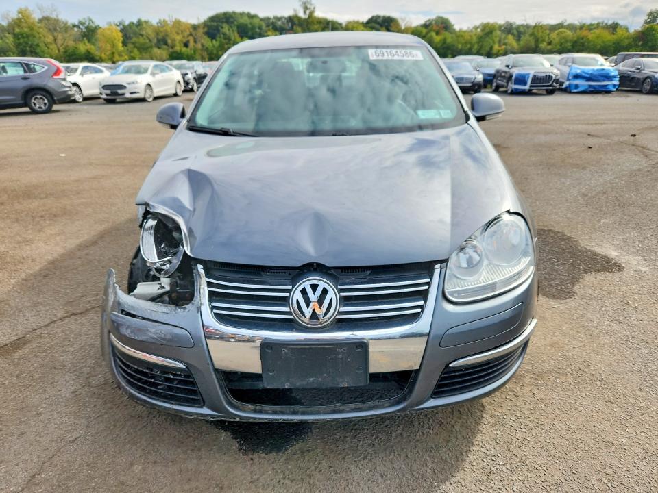 69164586 :رقم المزاد ، 3VWJZ7AJ0AM024479 vin ، 2010 Volkswagen Jetta مزاد بيع