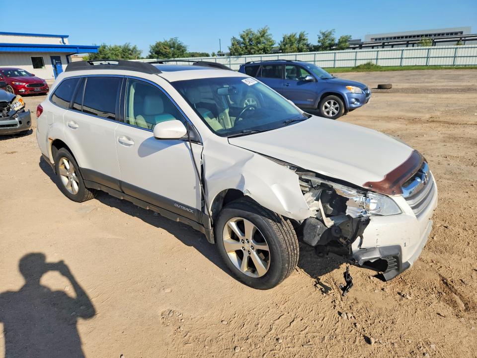 2014 Subaru Outback მანქანა იყიდება აუქციონზე, vin: 4S4BRCMC2E3208046, აუქციონის ნომერი: 68562786