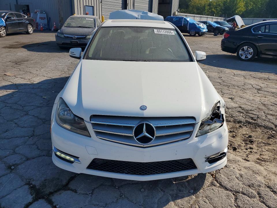 Продаж на аукціоні авто 2013 Mercedes-benz C, vin: WDDGF4HB9DA773050, номер лоту: 69112806