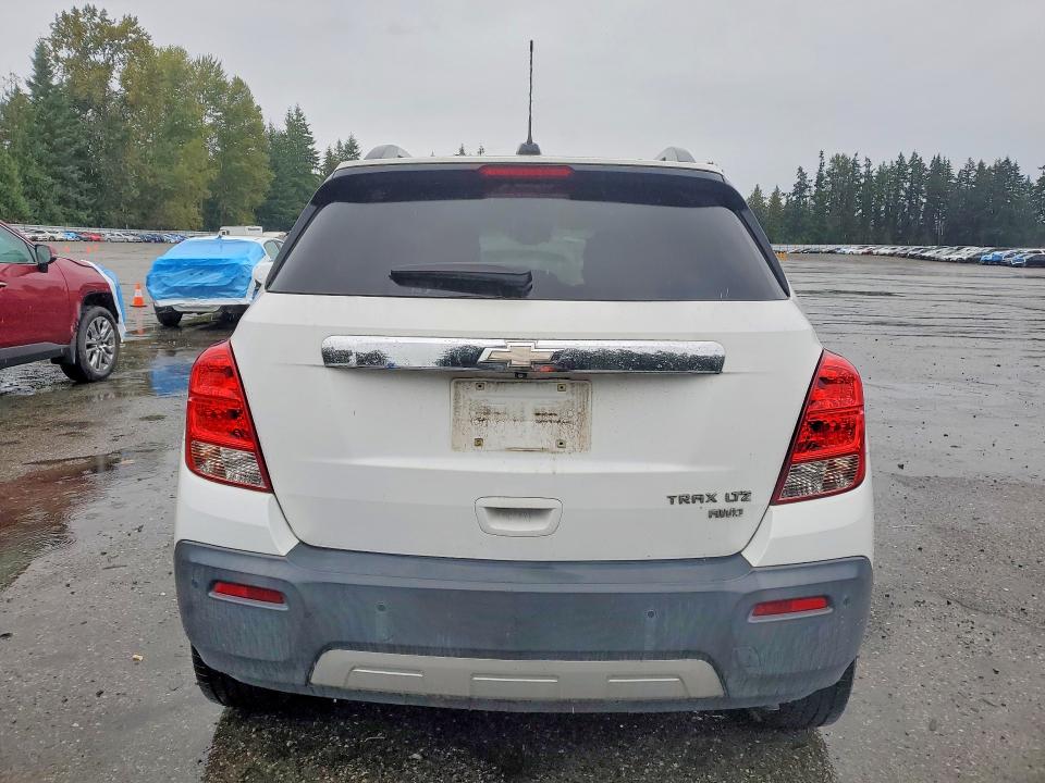 70861576 :رقم المزاد ، 3GNCJTSB6FL240635 vin ، 2015 Chevrolet Trax مزاد بيع