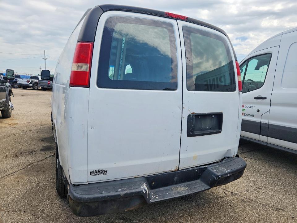 68396886 :رقم المزاد ، 1GCFG15X381140860 vin ، 2008 Chevrolet Express G1500 مزاد بيع