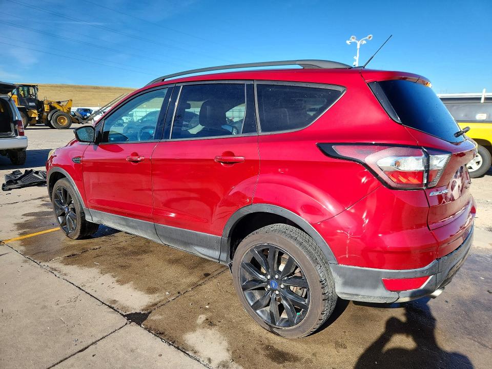 2017 Ford Escape მანქანა იყიდება აუქციონზე, vin: 1FMCU9JD9HUE56831, აუქციონის ნომერი: 68327476