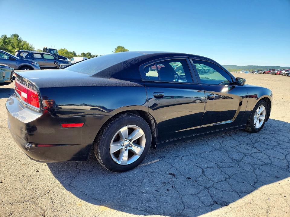 69132206 :رقم المزاد ، 2C3CDXBG1CH121631         vin ، 2012 Dodge Charger مزاد بيع