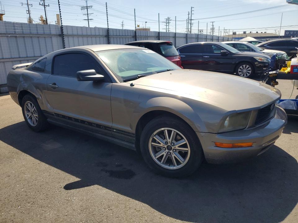 70696866 :رقم المزاد ، 1ZVFT80N155140223 vin ، 2005 Ford Mustang مزاد بيع
