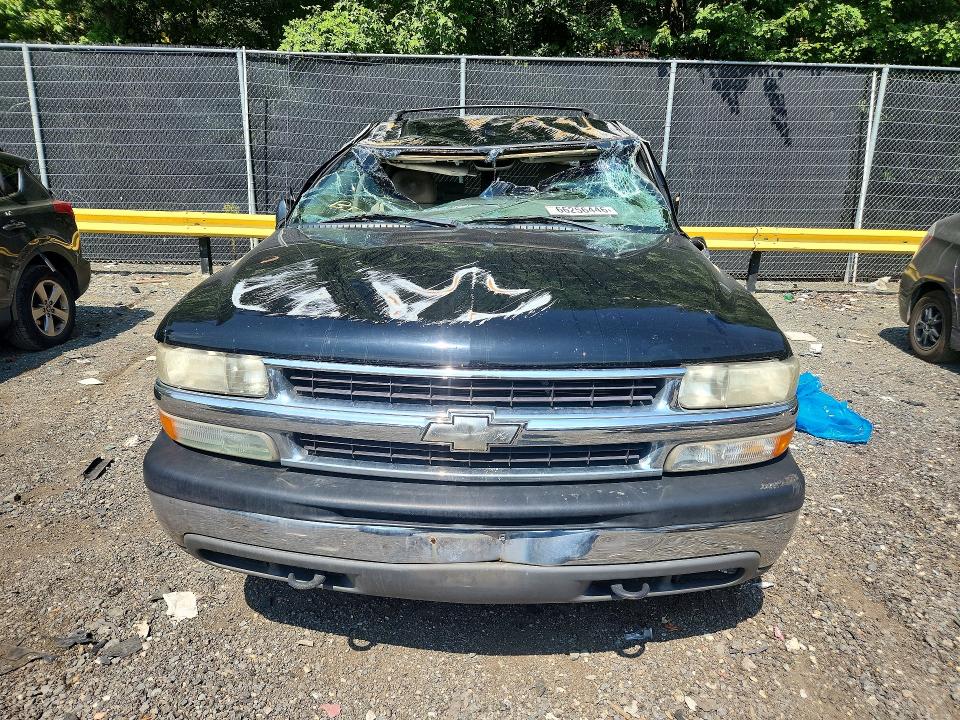 66256446 :رقم المزاد ، 3GNFK16T91G220012 vin ، 2001 Chevrolet Suburban مزاد بيع