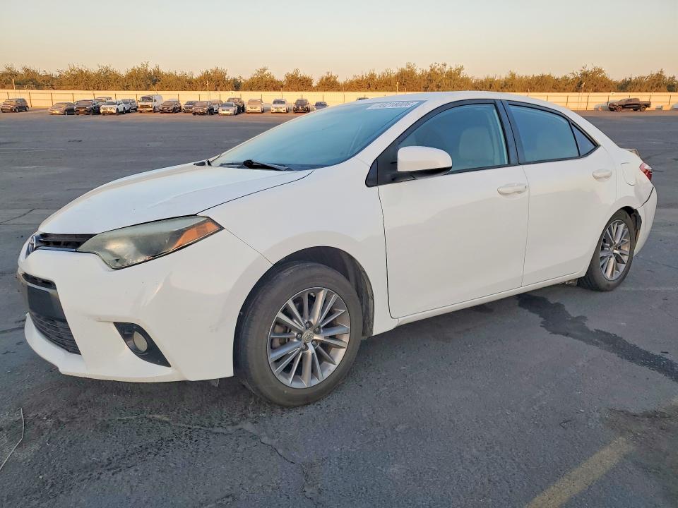 70218006 :رقم المزاد ، 5YFBURHE9FP278640 vin ، 2015 Toyota Corolla مزاد بيع