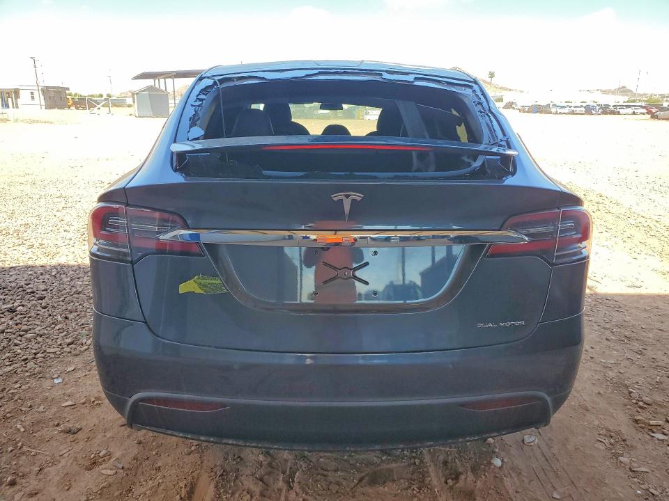 67105266 :رقم المزاد ، 5YJXCDE28MF324179 vin ، 2021 Tesla Model X مزاد بيع