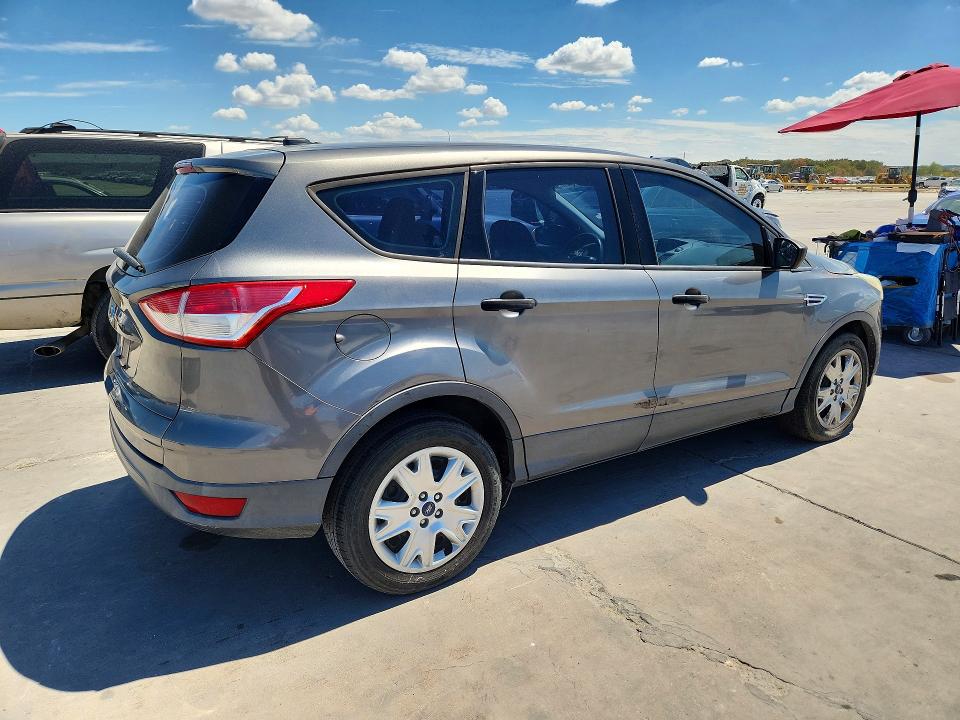 2014 Ford Escape მანქანა იყიდება აუქციონზე, vin: 1FMCU0F72EUE11546, აუქციონის ნომერი: 67641096