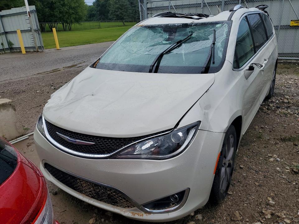 Продажа на аукционе авто 2019 Chrysler Pacifica, vin: 2C4RC1GG0KR722021, номер лота: 68386876