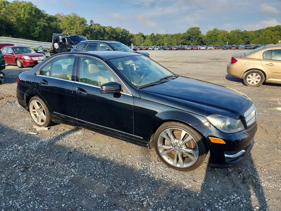 70000096 :رقم المزاد ، WDDGF8AB7DR257448 vin ، 2013 Mercedes-benz C مزاد بيع