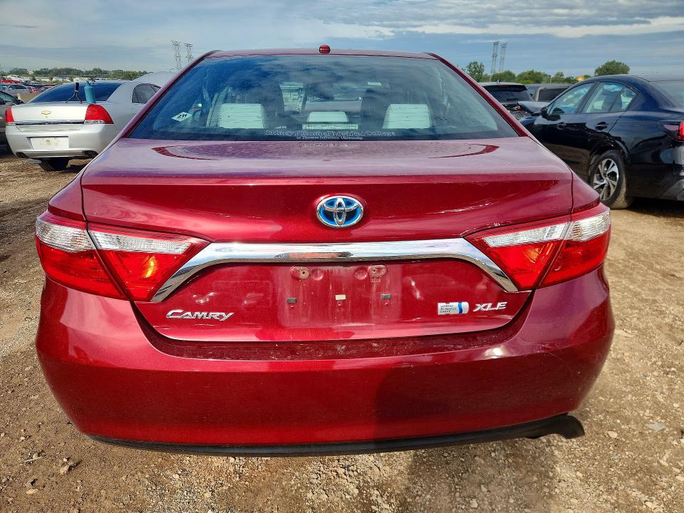69300316 :رقم المزاد ، 4T1BD1FK1HU203944 vin ، 2017 Toyota Camry Hybrid مزاد بيع