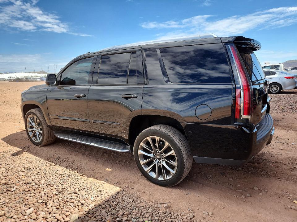 68426716 :رقم المزاد ، 1GYS3BKJ6LR288053 vin ، 2020 Cadillac Escalade مزاد بيع