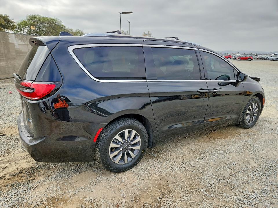 2021 Chrysler Pacifica მანქანა იყიდება აუქციონზე, vin: 2C4RC1L77MR599634, აუქციონის ნომერი: 69026026