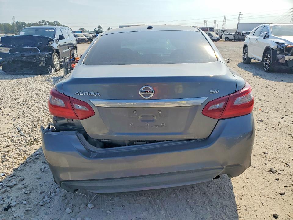 Продаж на аукціоні авто 2018 Nissan Altima, vin: 1N4AL3AP7JC262175, номер лоту: 70263756