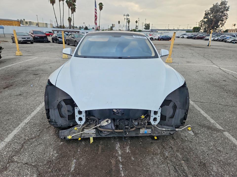 Продаж на аукціоні авто 2013 Tesla Model S, vin: 5YJSA1CN3DFP16921, номер лоту: 69101626