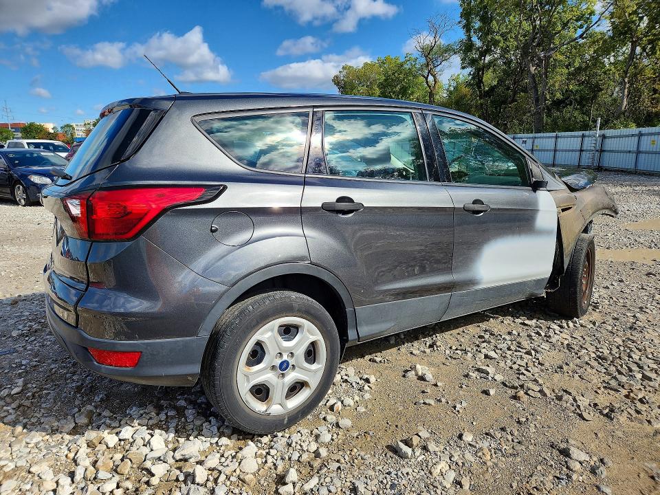 69094046 :رقم المزاد ، 1FMCU0F79KUB53165         vin ، 2019 Ford Escape مزاد بيع