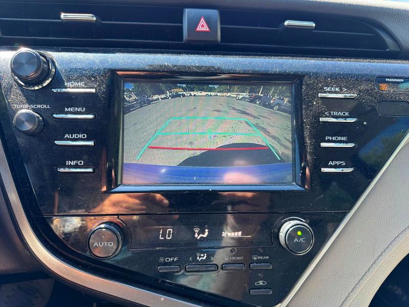 2018 Toyota Camry მანქანა იყიდება აუქციონზე, vin: 4T1B11HK8JU567855, აუქციონის ნომერი: 70841206