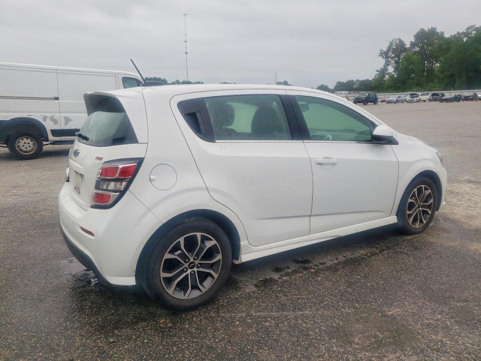 Продажа на аукционе авто 2019 Chevrolet Sonic, vin: 1G1JD6SB9K4138425, номер лота: 70551536