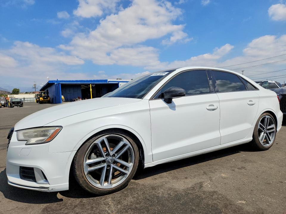 Продажа на аукционе авто 2017 Audi A3, vin: WAUB8GFF2H1019450, номер лота: 69901836