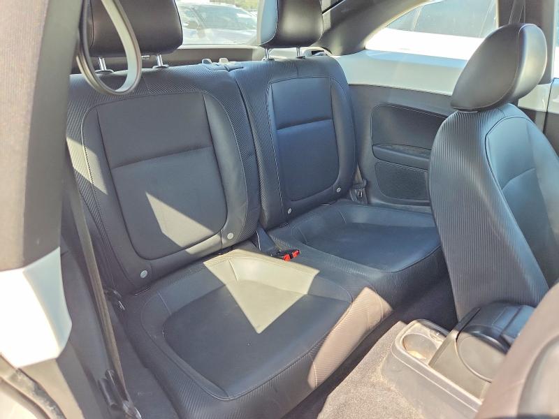 2014 Volkswagen Beetle მანქანა იყიდება აუქციონზე, vin: 3VWJ17ATXEM661524, აუქციონის ნომერი: 67554546
