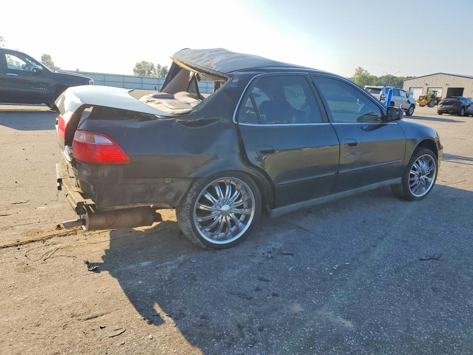 66387816 :رقم المزاد ، JHMCG564XXC014141 vin ، 1999 Honda Accord مزاد بيع