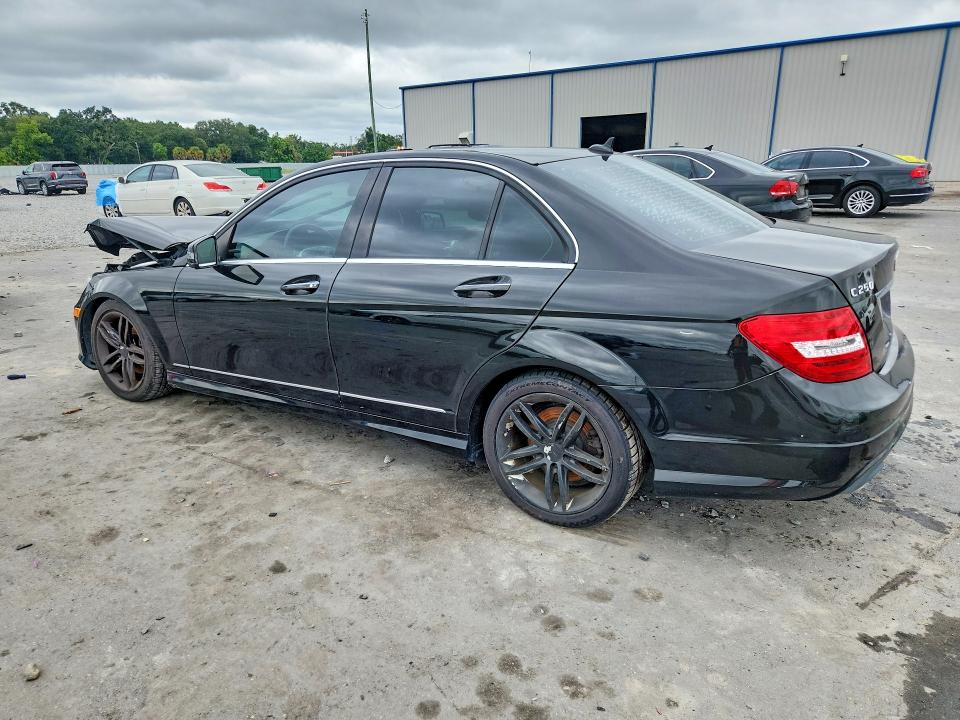 70529186 :رقم المزاد ، WDDGF4HB3DR289148 vin ، 2013 Mercedes-benz C مزاد بيع