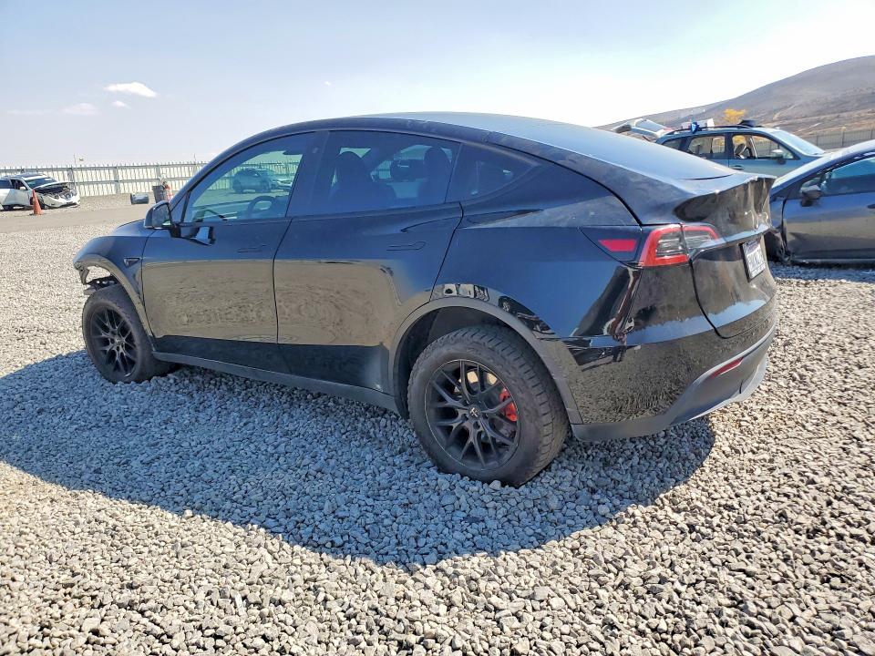 66948946 :رقم المزاد ، 7SAYGDEE4NA019007 vin ، 2022 Tesla Model Y مزاد بيع