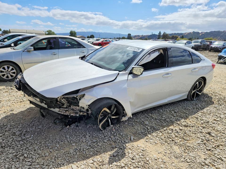 2018 Honda Accord მანქანა იყიდება აუქციონზე, vin: 1HGCV1F32JA266025, აუქციონის ნომერი: 69350726