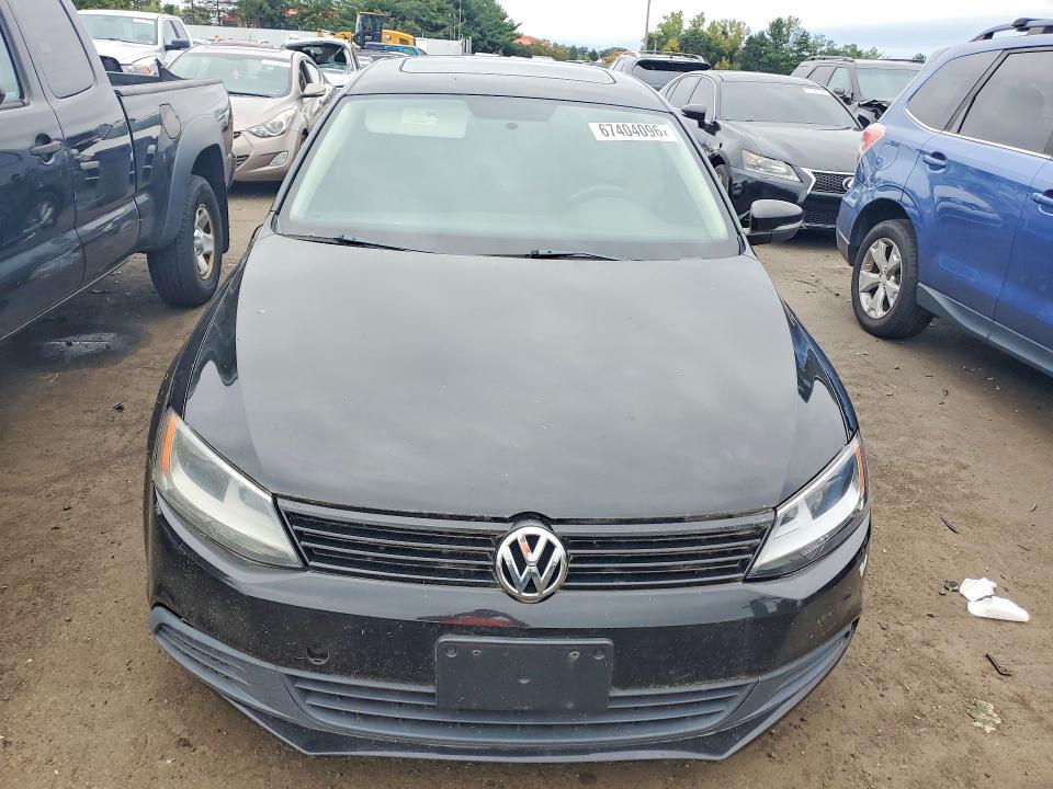 67404096 :رقم المزاد ، 3VWDP7AJ6CM337185 vin ، 2012 Volkswagen Jetta مزاد بيع