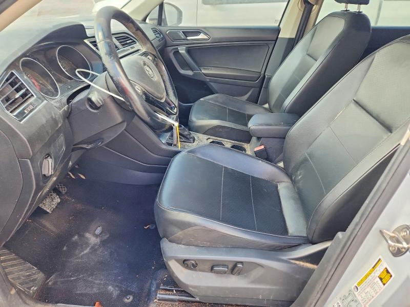55001416 :رقم المزاد ، 3VV2B7AX1JM105265 vin ، 2018 Volkswagen Tiguan مزاد بيع